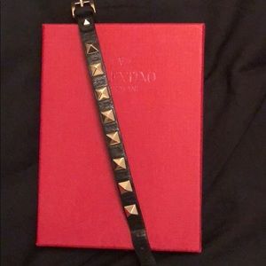 Rockstud Valentino Bracelet Black